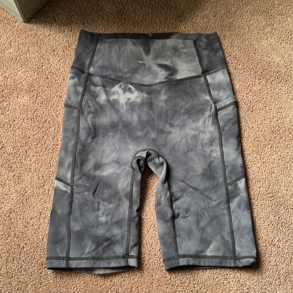 For the Peach Dark Tie Dye Biker Shorts